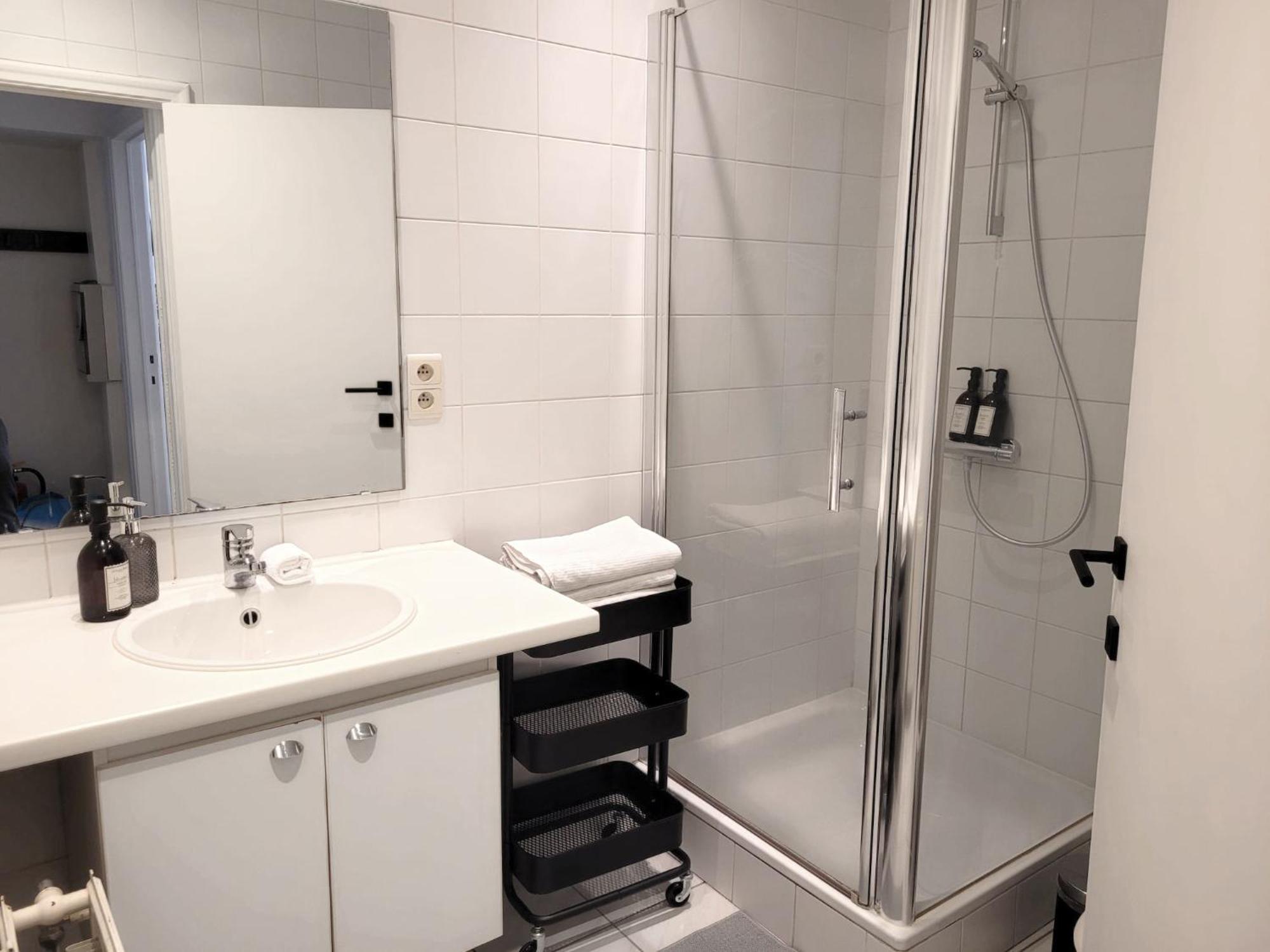 Cathedral View Apartment แอนต์เวิร์ป ภายนอก รูปภาพ